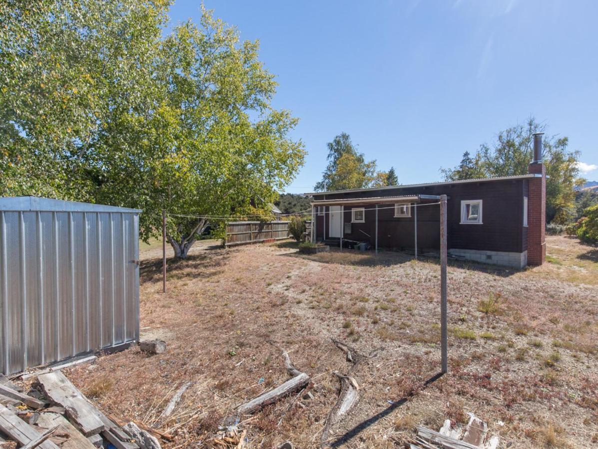 Southern Lakes Sweetie - Albert Town Bach Wanaka Exterior photo